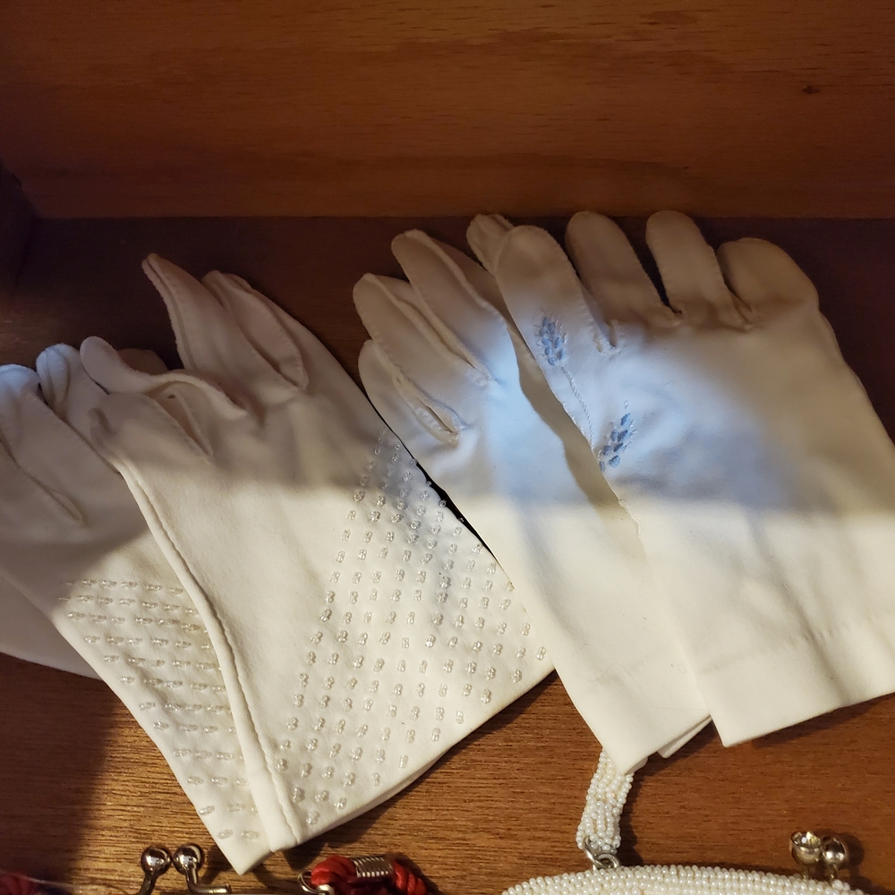 White Gloves with Grip Dots